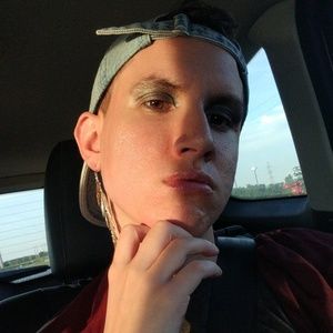 Meet your Posher, Tony